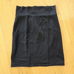 H&M Black Cotton Stretch Pencil Skirt Size 6